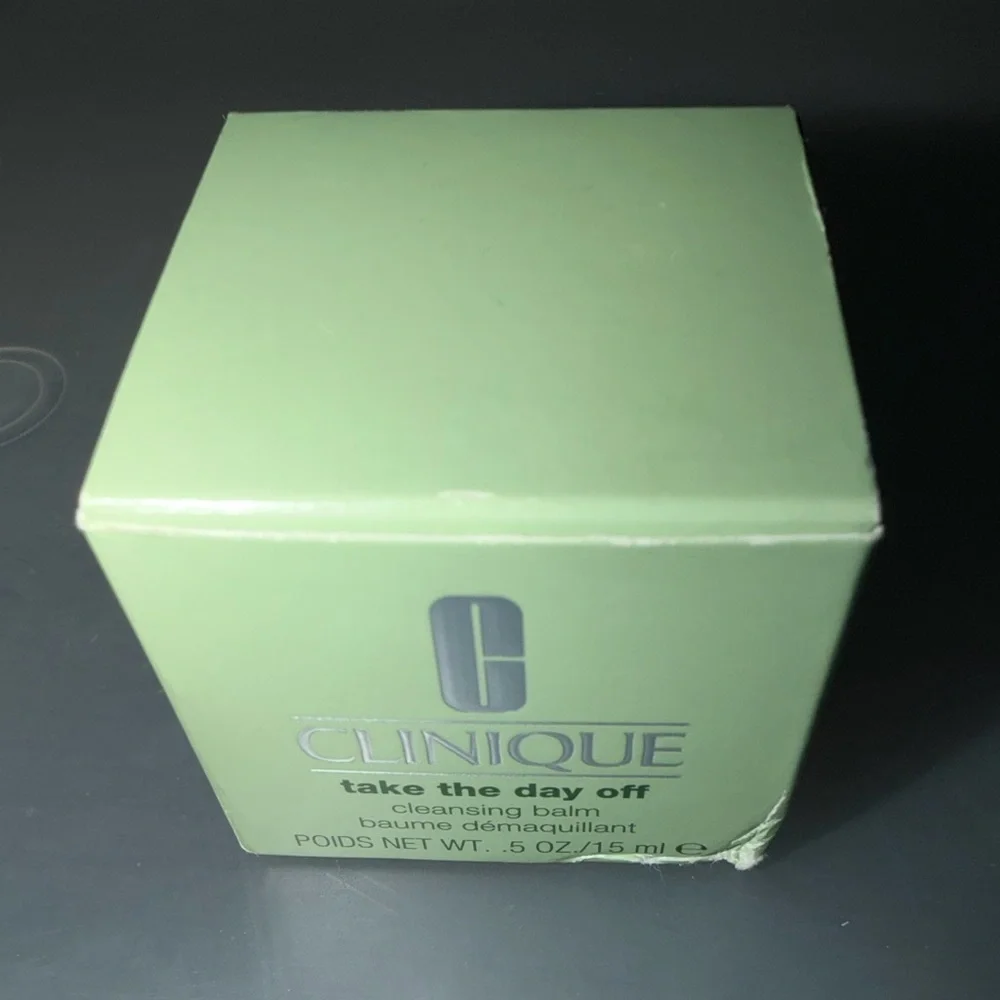 Clinique Take The Day Off Cleansing Balm Makeup Remover - Picture 2 of 6